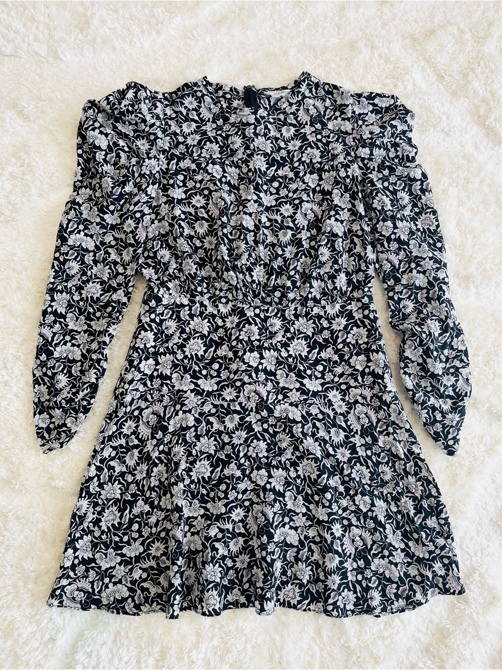 Joie Black and White Floral Long-Sleeve Fit-and-Flare Dress Size 6